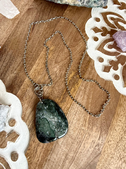 Collar de Acero inoxidable y colgante de Piedra Àgata de Musgo