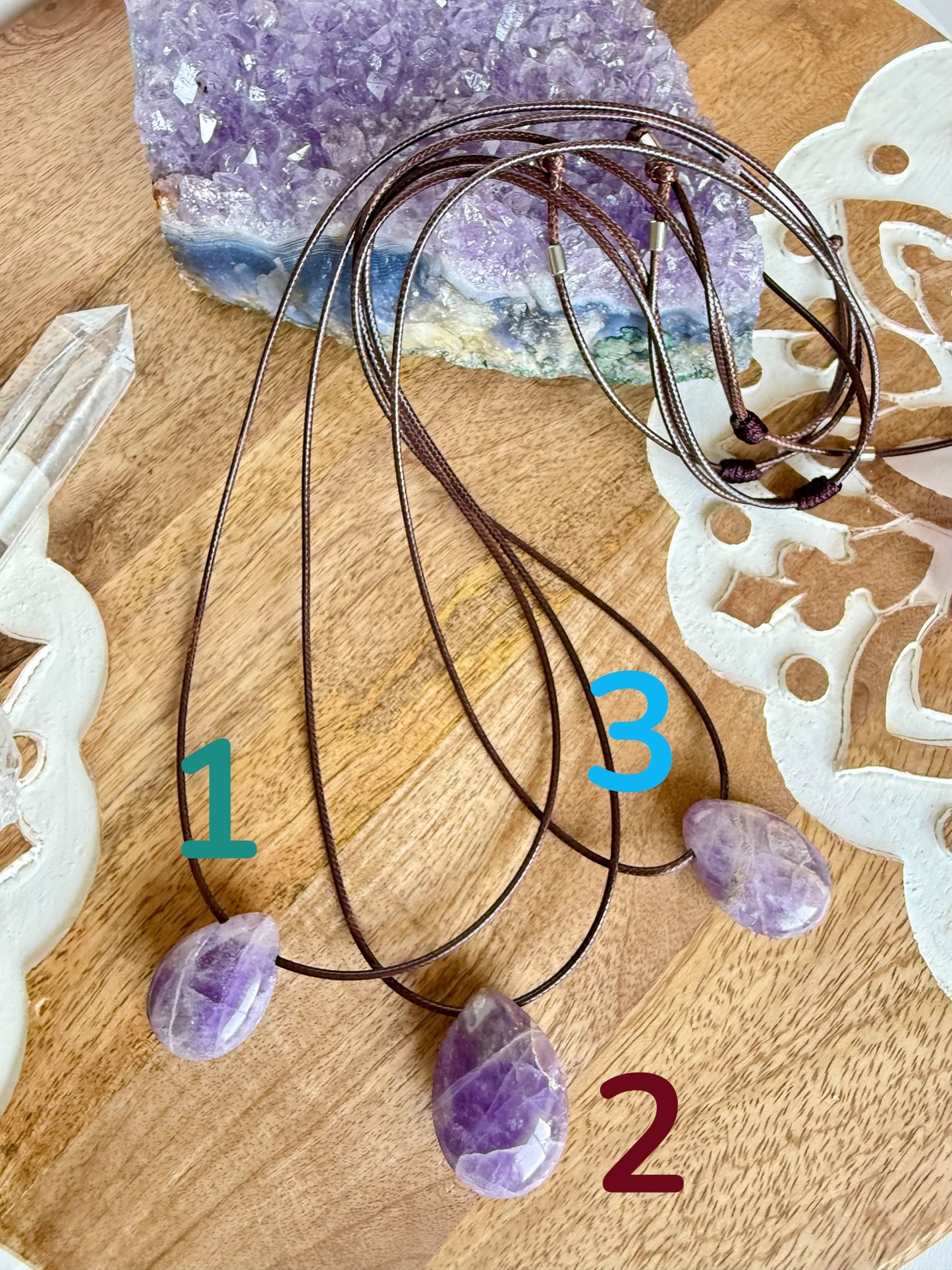 Collar ajustable con colgante de Amatista