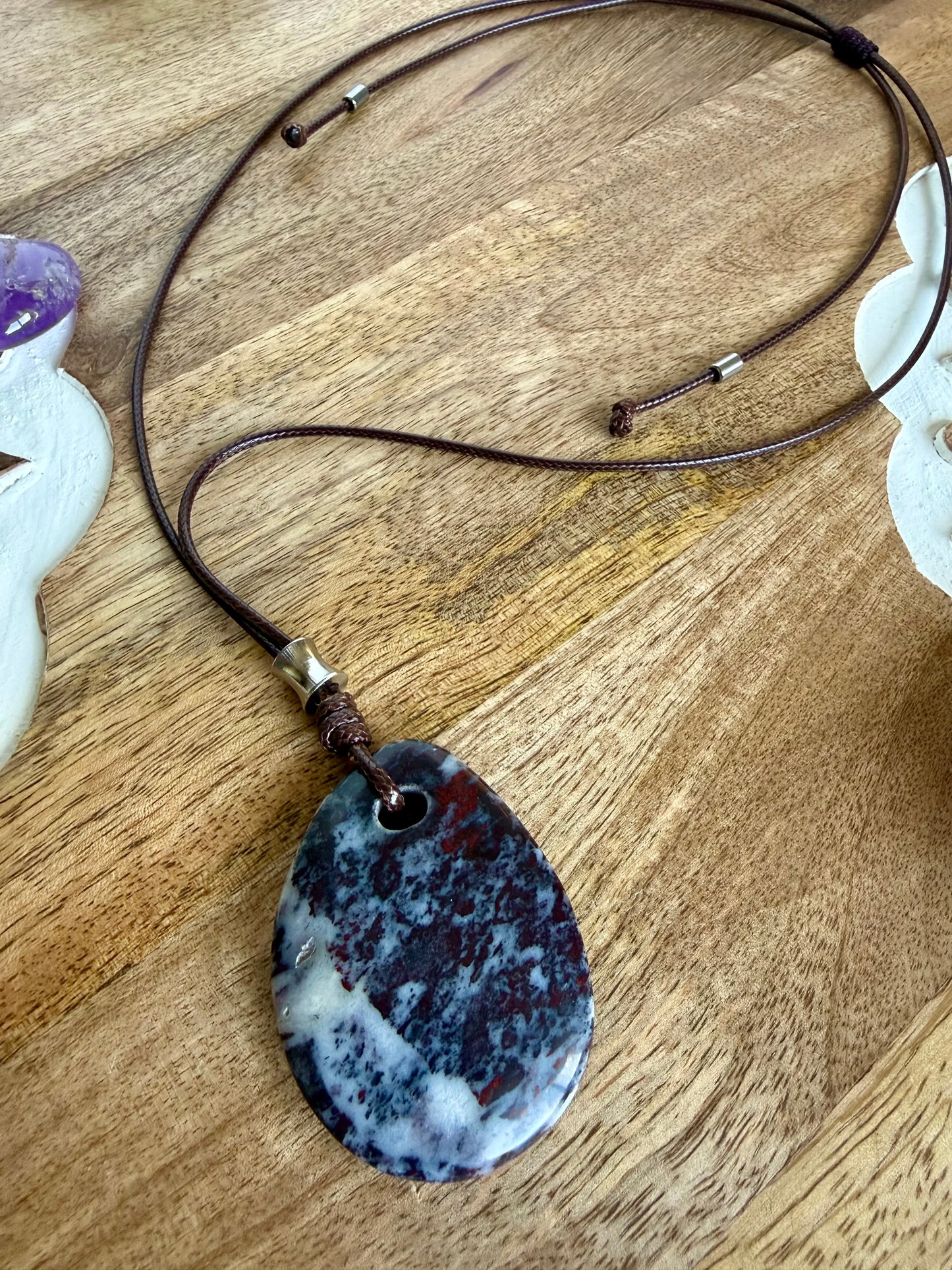 Collar ajustable con piedra de Heliotropo Jaspe Sangre