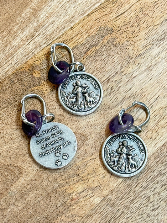 Charm para mascotas con la medalla de San Francisco de Asis y Rondelles de amatista o Aventurina Verde